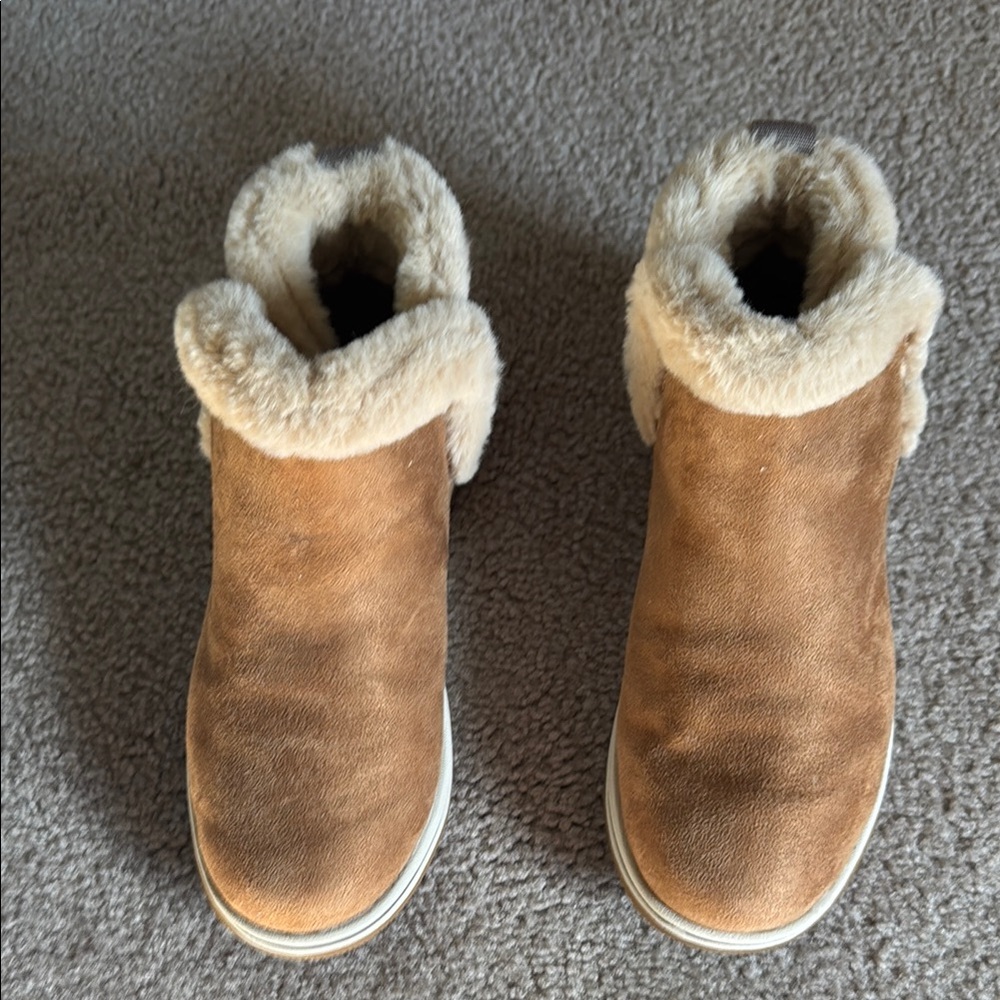 Clarks Cloudsteppers Boots Ladies Size 7.5 NEW